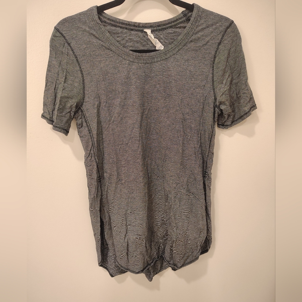 Lululemon OM Micro stripe Tee